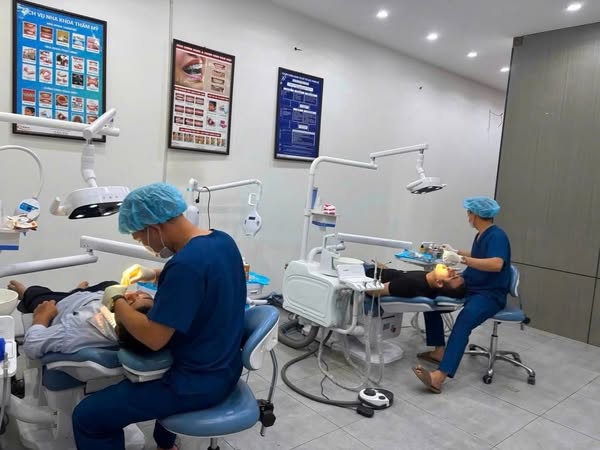 TUYỂN DỤNG PHỤ TÁ NHA KHOA