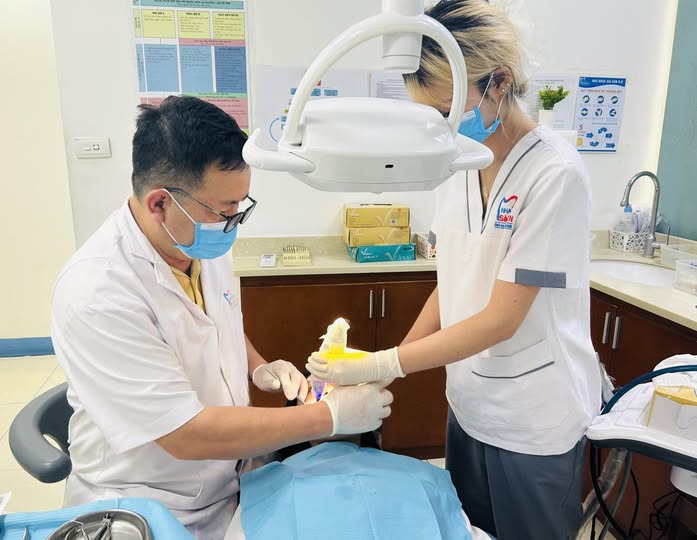 Tuyển PHỤ TÁ NHA KHOA - Nha khoa Sài Gòn H.N