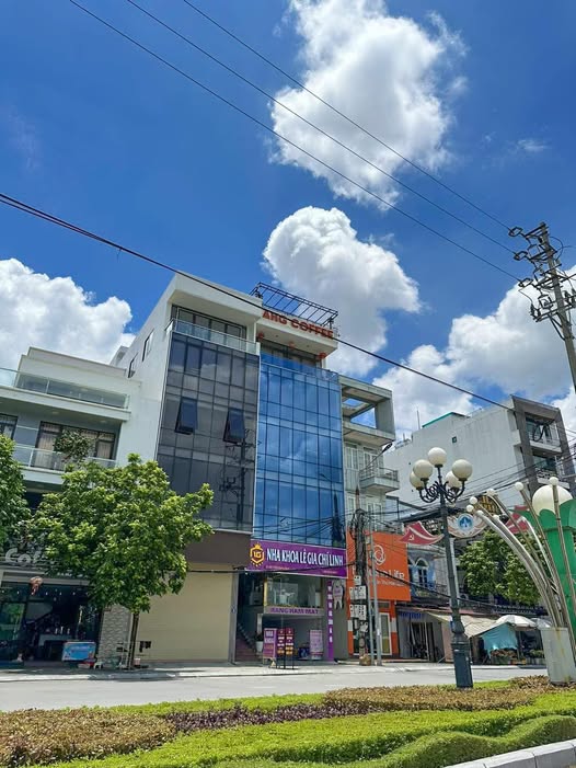 TUYỂN DỤNG 02 BÁC SĨ NHA KHOA ĐỨNG GHẾ ĐỘC LẬP – TỔNG QUÁT & PHỤC HÌNH