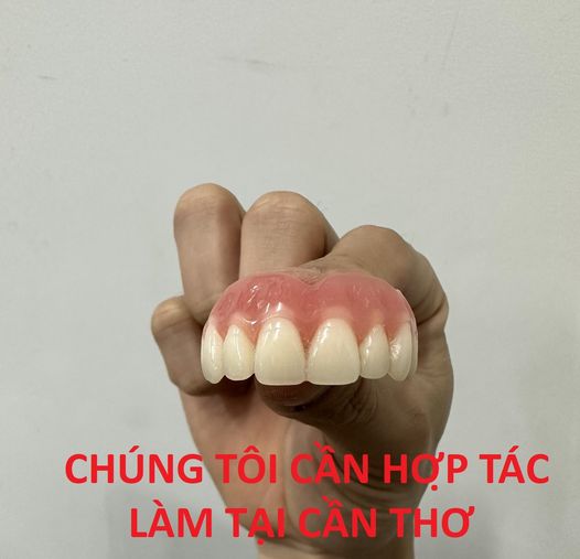 Chúng tôi cần tuyển Y SĨ RHM ( NAM) &amp; PHỤ TÁ (NỮ)