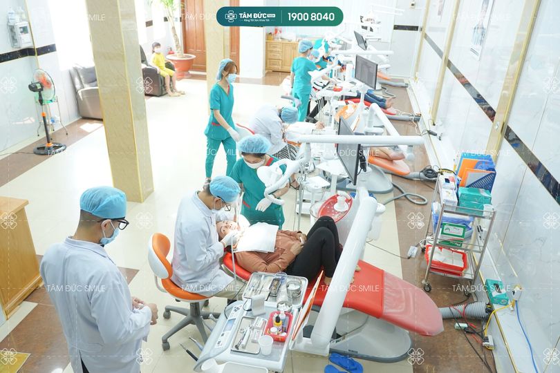 tuyển dụng PHỤ TÁ