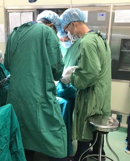 Em chào các anh chị bác sĩ ạ, Hiện em đang là sinh viên răng hàm mặt năm cuối học tại Đại học Y Dược TPHCM, em đang muốn tìm một công việc phụ tá nha khoa phù hợp. 