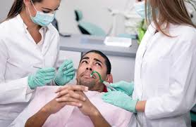 Em xin chào quý nha khoa và các anh chị bác sĩ! Em là nữ, Bác sĩ RHM ĐHYD mới ra trường