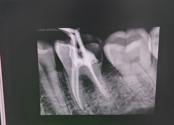 -Dạ em là nam y sĩ, 23 tuổi, em đã có kinh nghiệm đi làm trong ngành được 5 năm