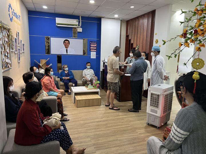 Do nhu cầu mở rộng, phòng khám Q10 &amp; Q6 hệ thống Nha khoa Smile HT tuyển dụng đi làm ngay.