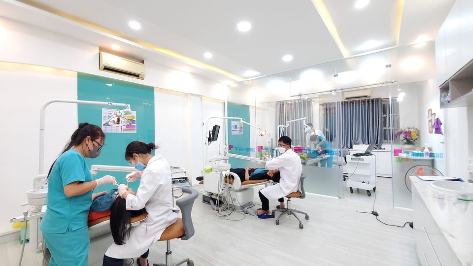 Nha khoa Tiên Phong tân phú . Cần tuyển 1 trực page .