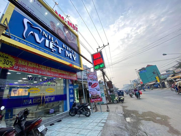 Phòng Khám Nha Khoa Việt Mỹ tuyển nhân sự đi làm sau tết: