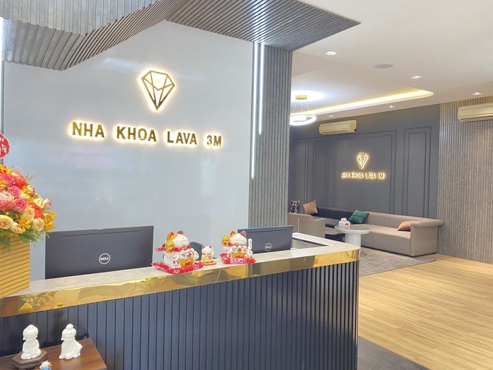 NHA KHOA LAVA 3M CẦN TUYỂN PHỤ TÁ
