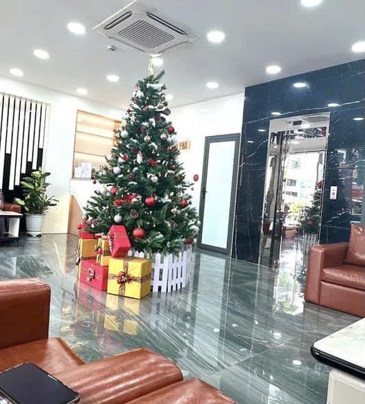 cần tuyển 🔴 1 Lễ Tân + CSKH 