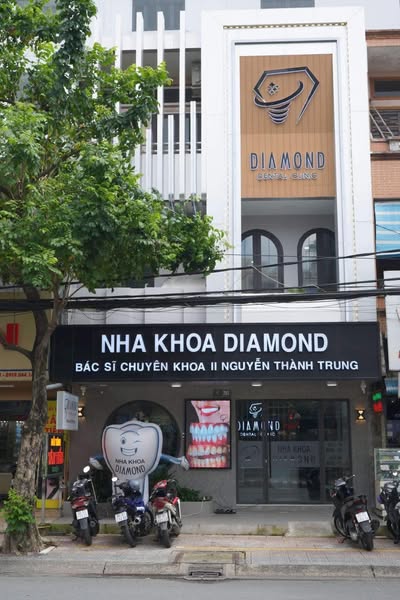 Tuyển dụng: 02 phụ tá nha khoa 