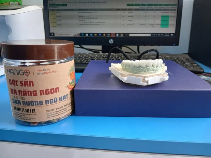 Bên nha khoa mình đang cần tuyển nhân sự: 1. Lễ tân nha khoa: 1  2. Tạp Vụ :  1