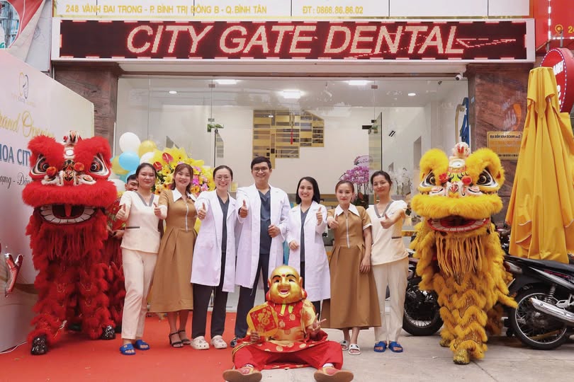 NHA KHOA CITY GATE CẦN TUYỂN: * PHỤ TÁ NHA KHOA: 02