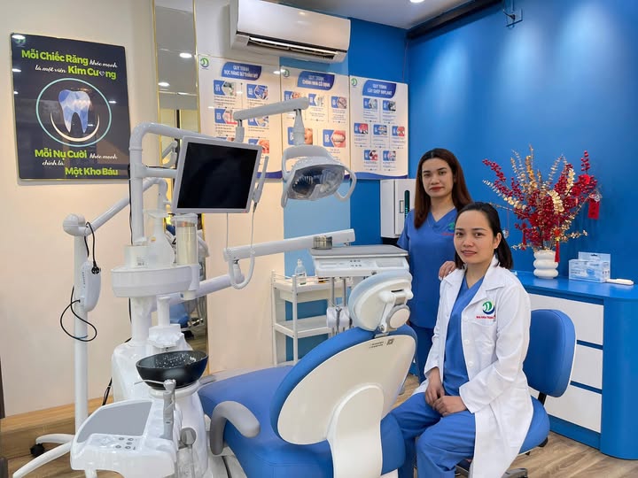 TUYỂN DỤNG PHỤ TÁ NHA KHOA – ƯU TIÊN BIẾT PHỤ CHỈNH NHA