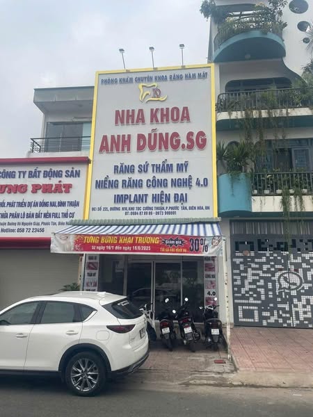 HỆ THỐNG NHA KHOA ANH DŨNG SÀI GÒN CẦN HỢP TÁC BÁC SĨ RHM TUỔI TỪ 28-48 CÓ TRÊN 5 NĂM KINH NGHIỆM &amp; CẦN TUYỂN HAI VỊ TRÍ LỄ TÂN PHỤ TÁ PHÒNG NHA KHOA 